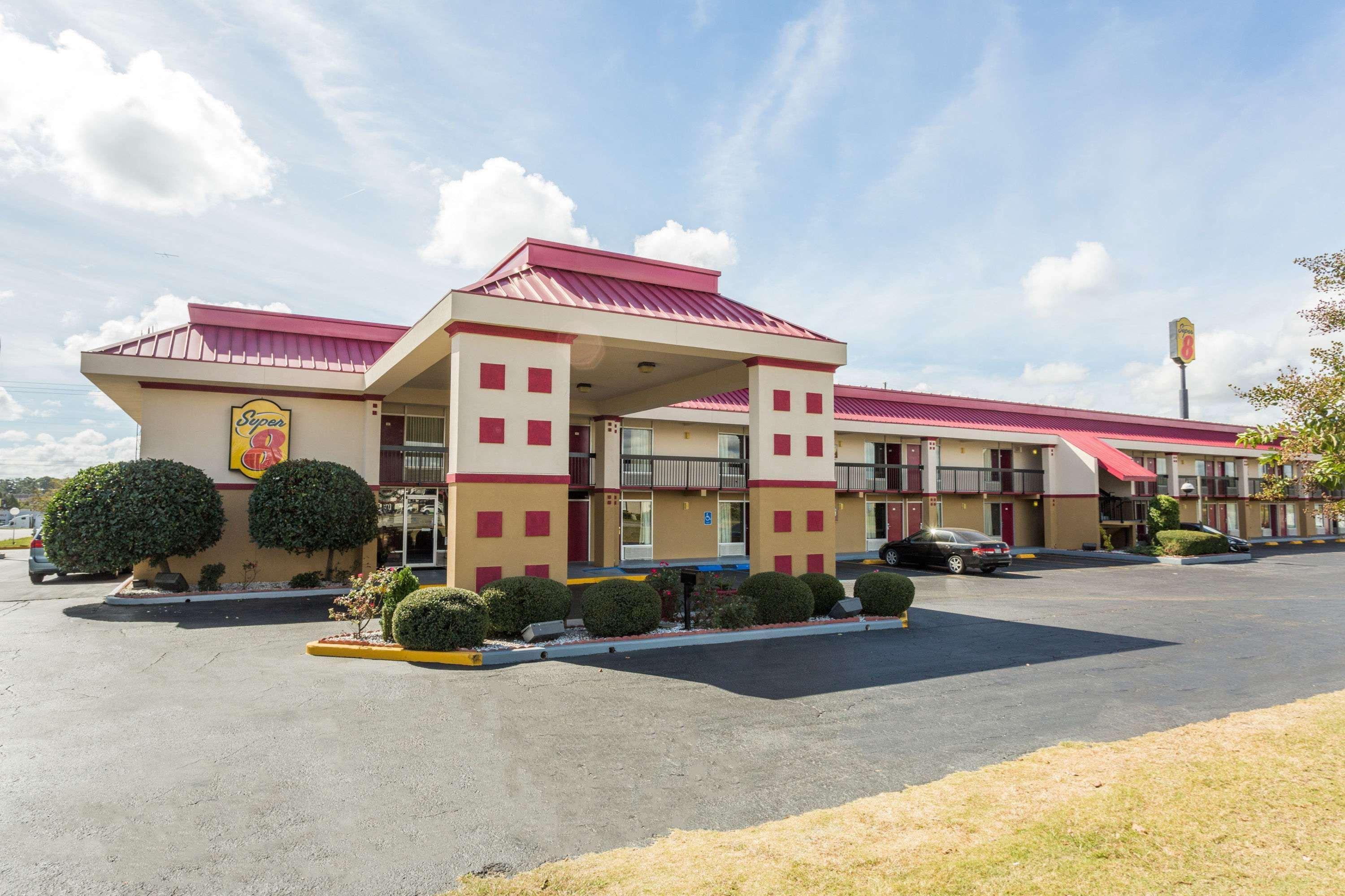 Super 8 By Wyndham Tifton Hotel Екстериор снимка