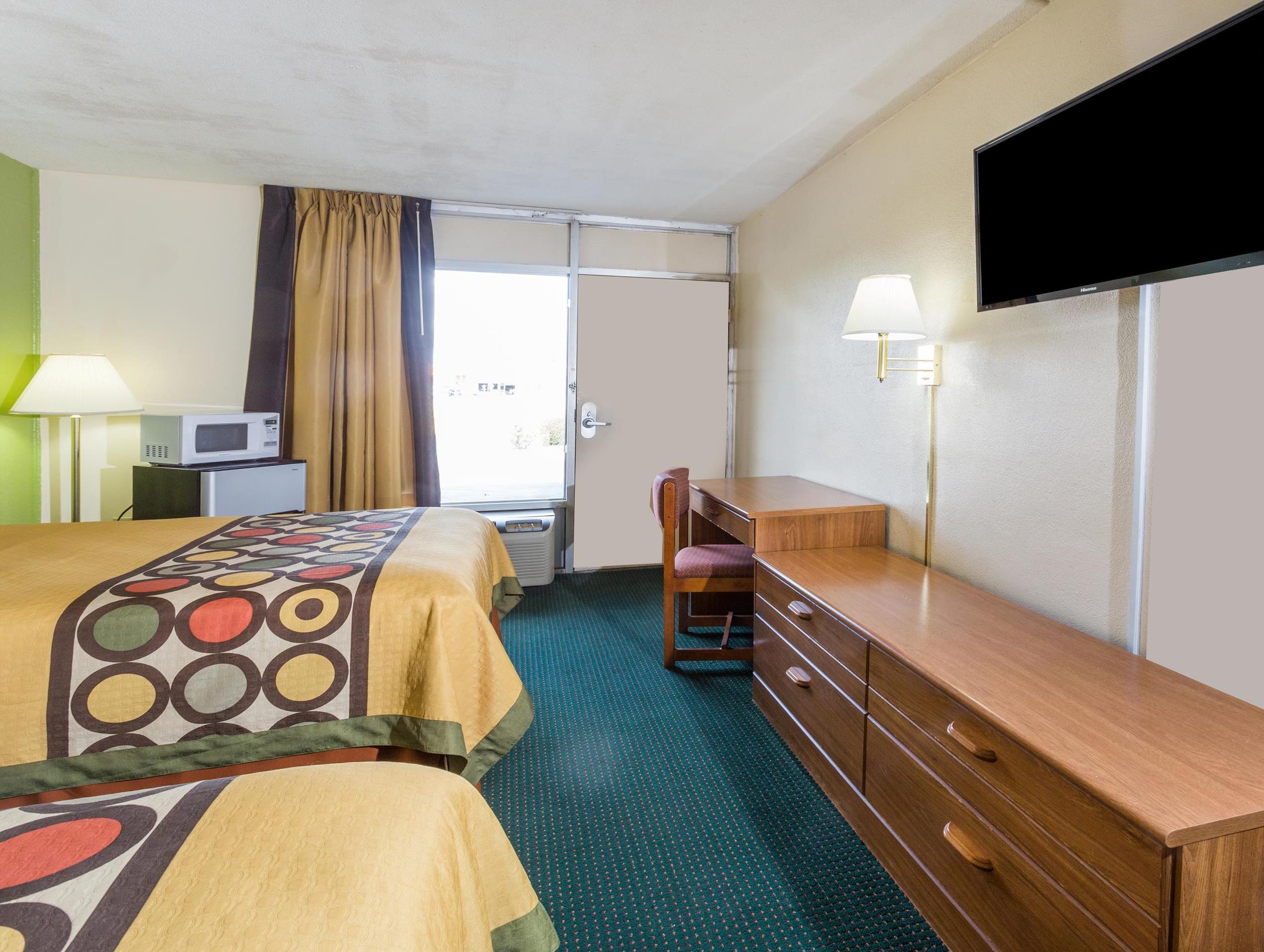 Super 8 By Wyndham Tifton Hotel Екстериор снимка